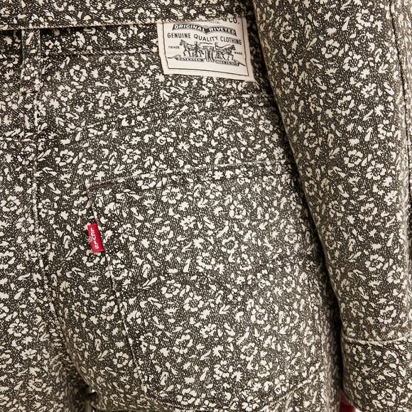 NWT Levi's Premium Moonflower Black Floral Print Baggy Dad Jeans 27x30 - Picture 8 of 16